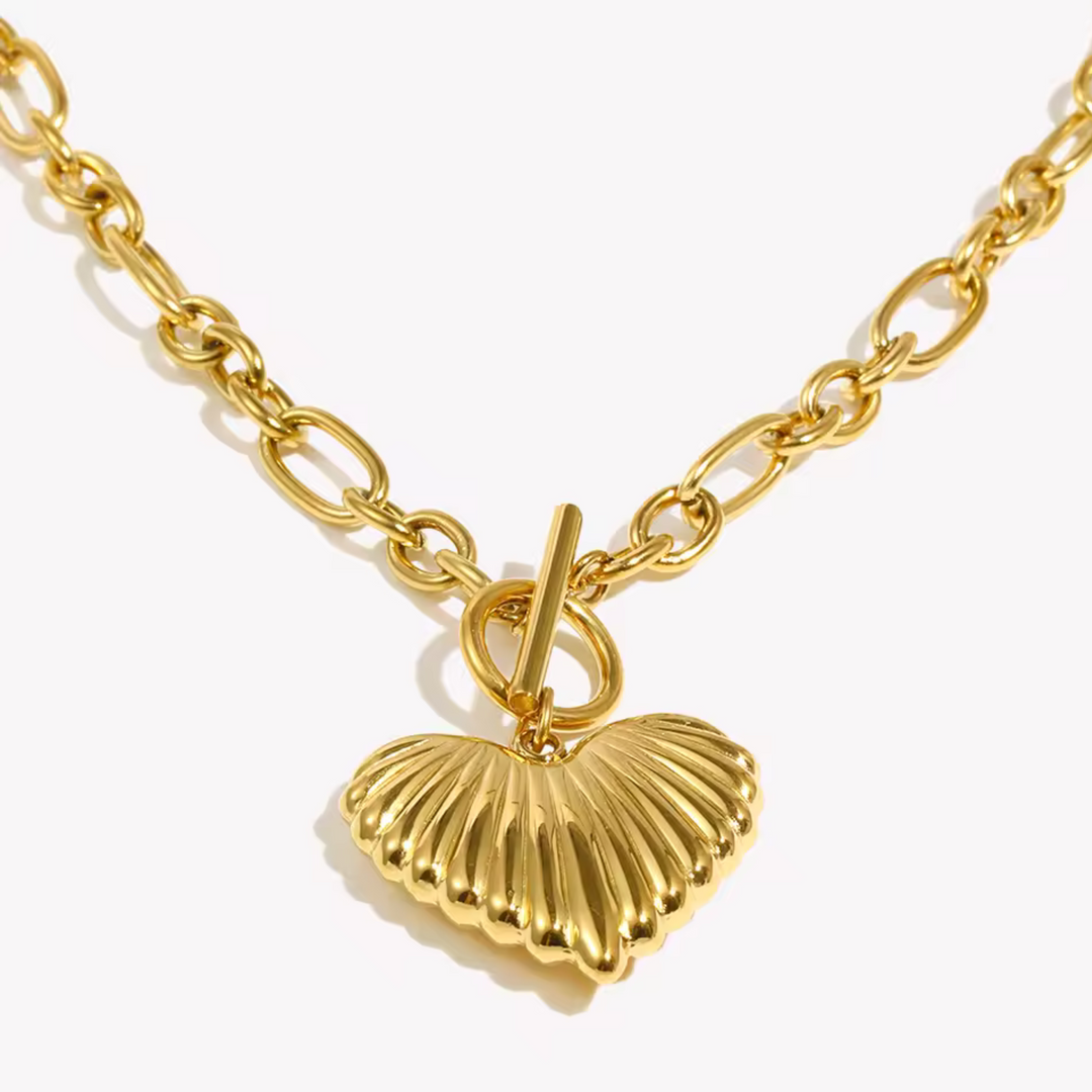 Tenia Chunky Heart Necklace
