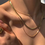 Load image into Gallery viewer, Emren Snake Chain Necklace

