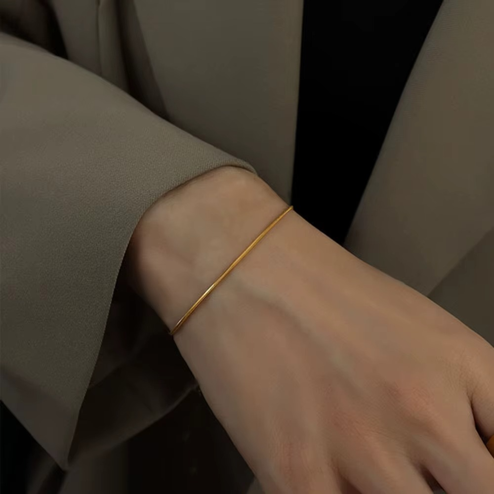 Sunen Gold Snake Chain Bracelet