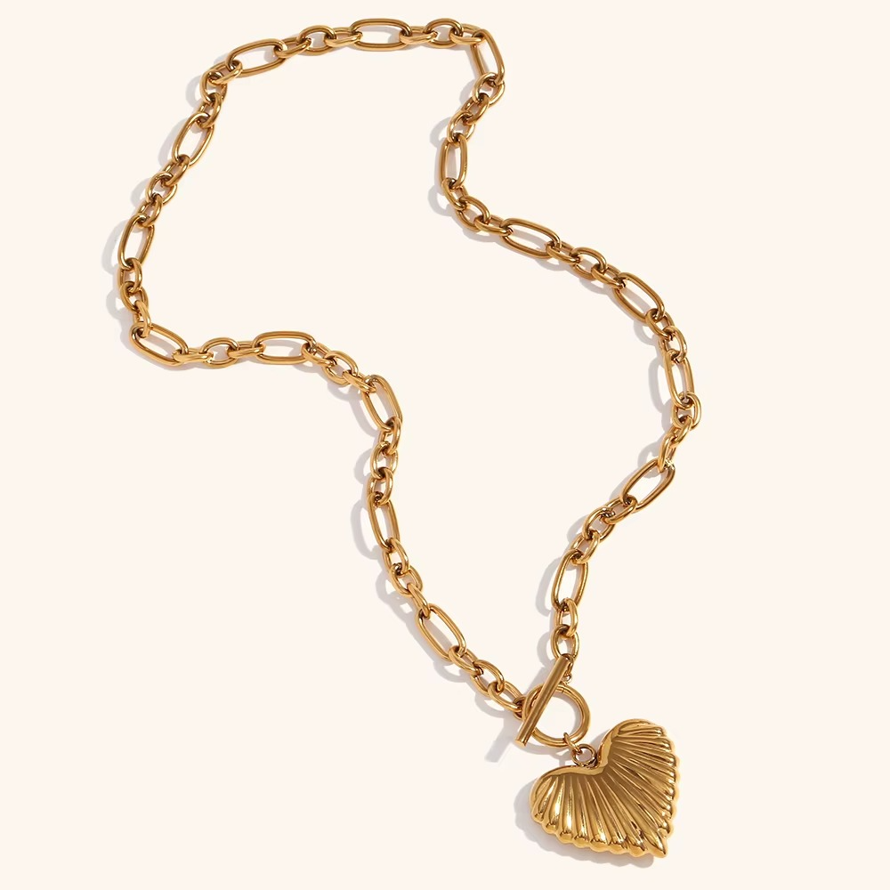Tenia Chunky Heart Necklace