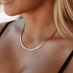 Load image into Gallery viewer, Enra Snake Chain Necklace
